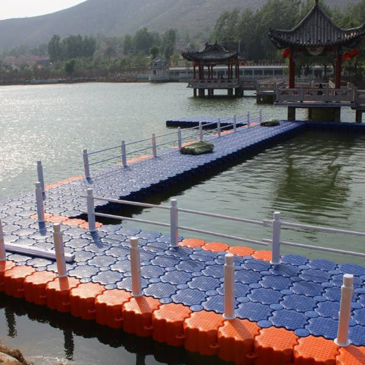 水上浮筒碼頭